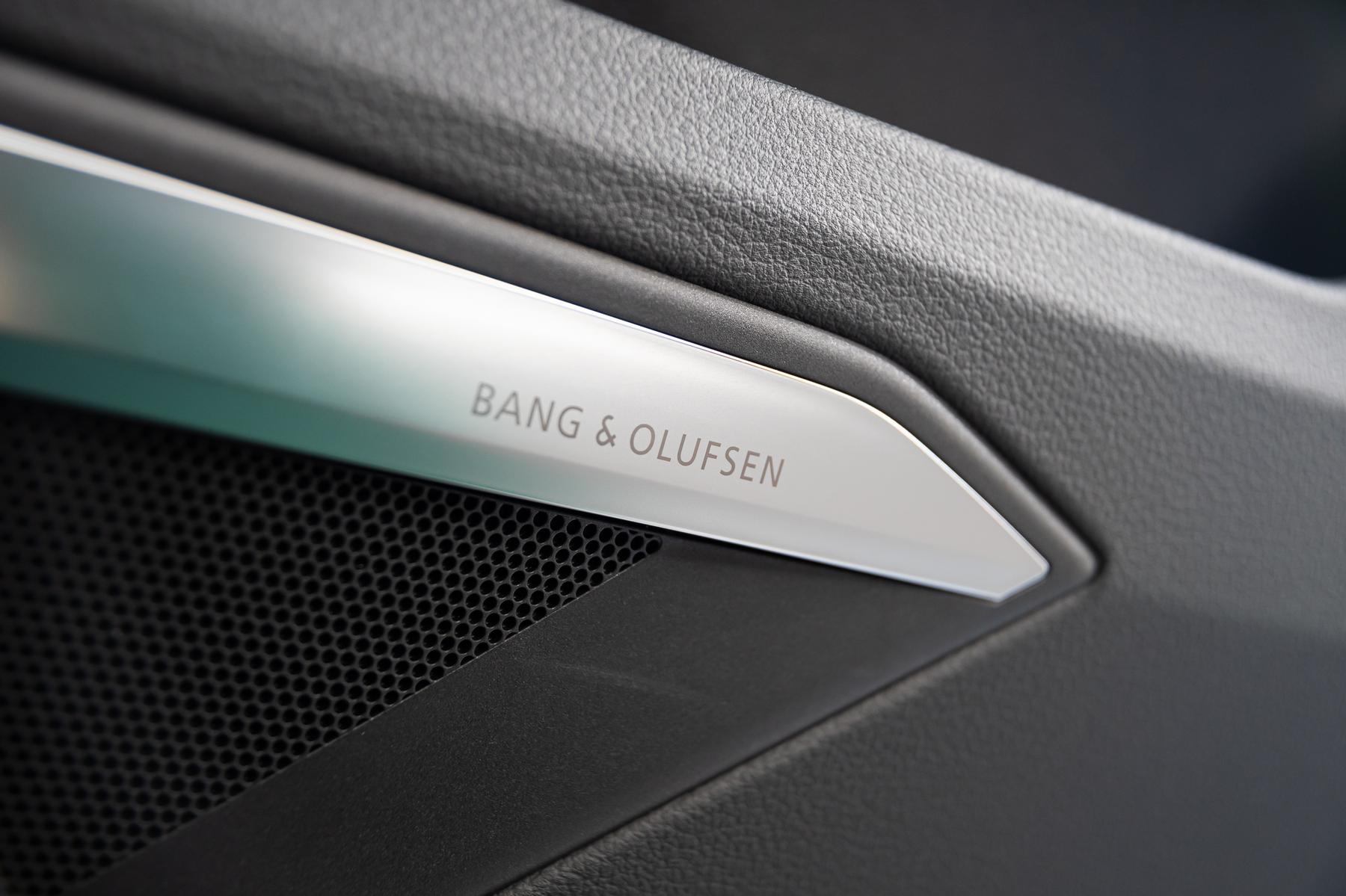 Bang & Olufsen Premium soundsystem